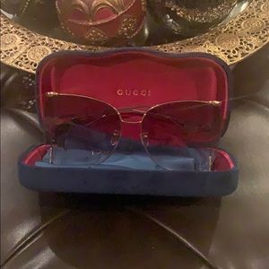 Gucci sunglasses oversized butterfly